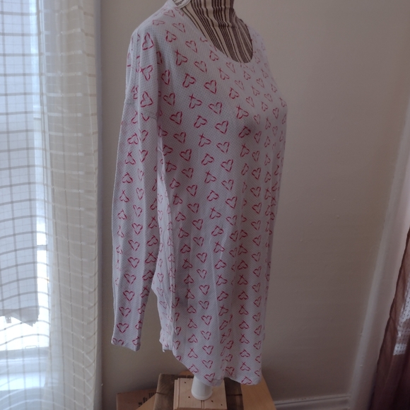 Victoria's Secret Long Sleeve Candy Cane Hearts Nightshirt - Picture 3 of 7